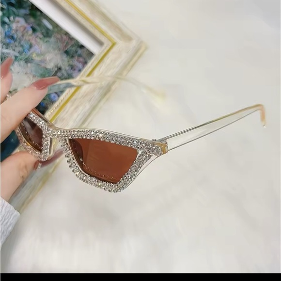 Elegant Crystal-Embellished Sunglasses main image 4